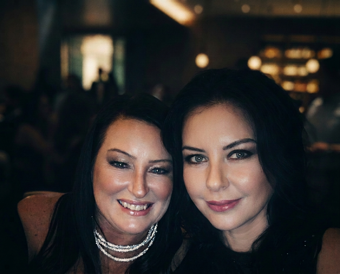 The two founders of Desert Queens together in a candlelit Dubai restaurant